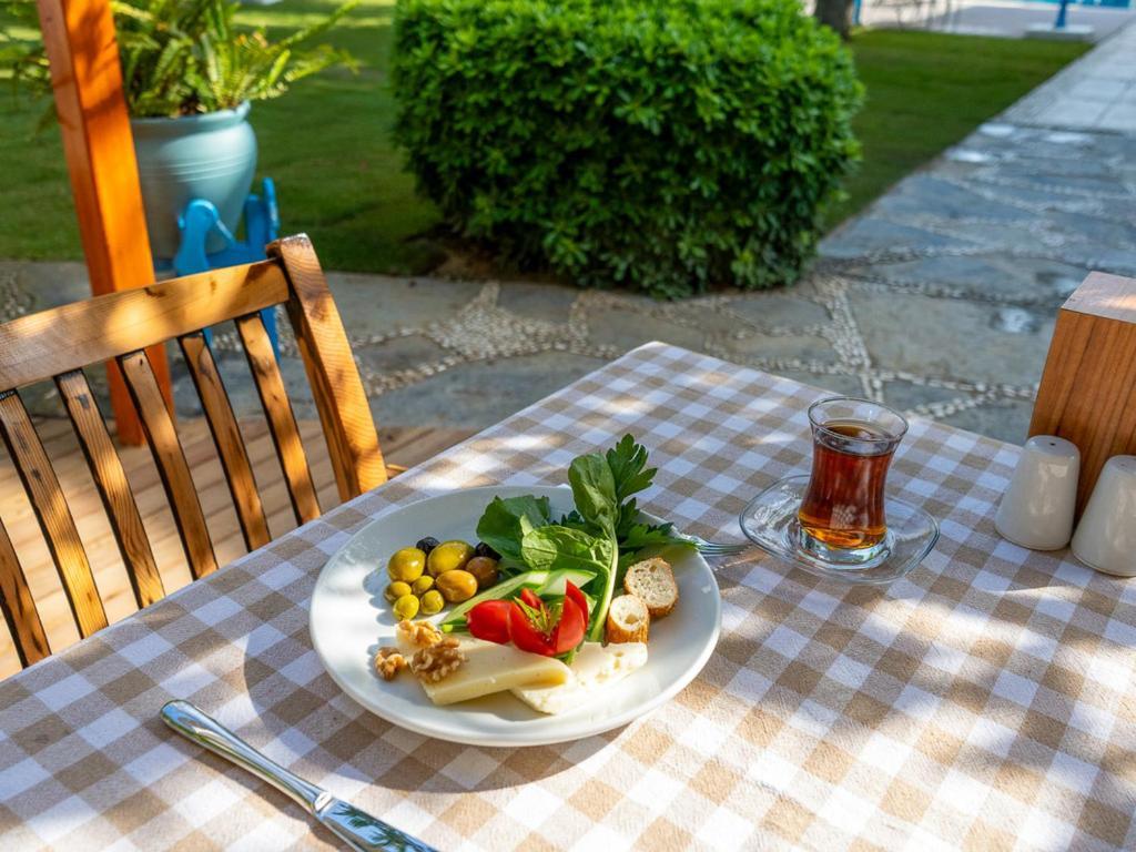 Hotel Gümüşlük Esterno foto